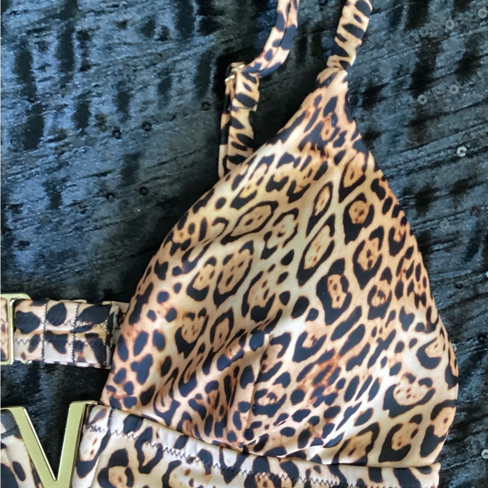 Victoria's Secret Leopard Print Bikini Top L - Picture 6 of 8